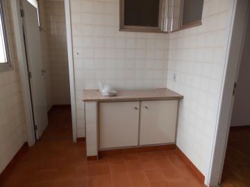 Apartamento de 3 quartos para alugar no Condomínio Edifício Aristofane Prudente, 156 m², Ribeirão Preto