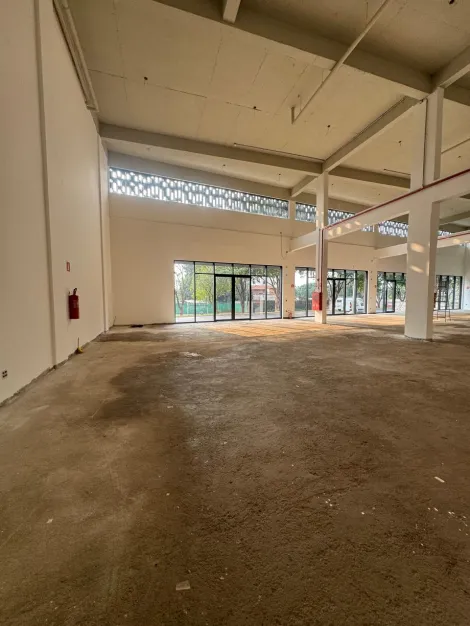 Galpão comercial de 87 m² para alugar na Av. Caramuru, bairro Jardim Sumaré em Ribeirão Preto