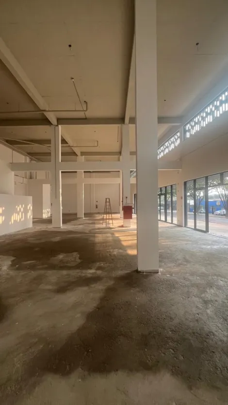 Galpão comercial de 311 m² para alugar na Av. Caramuru, bairro Jardim Sumaré em Ribeirão Preto