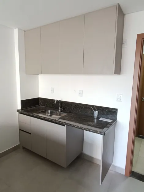 Apartamento semimobiliado de 1 quarto para alugar no condomínio Monte Carmel, 35,08 m² no bairro Jardim Botânico em Ribeirão Preto