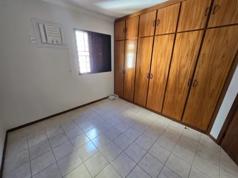 Apartamento de 3 quartos para alugar no Edifício Candeias, 125,06 m², bairro Jardim Irajá, Zona Sul de Ribeirão Preto